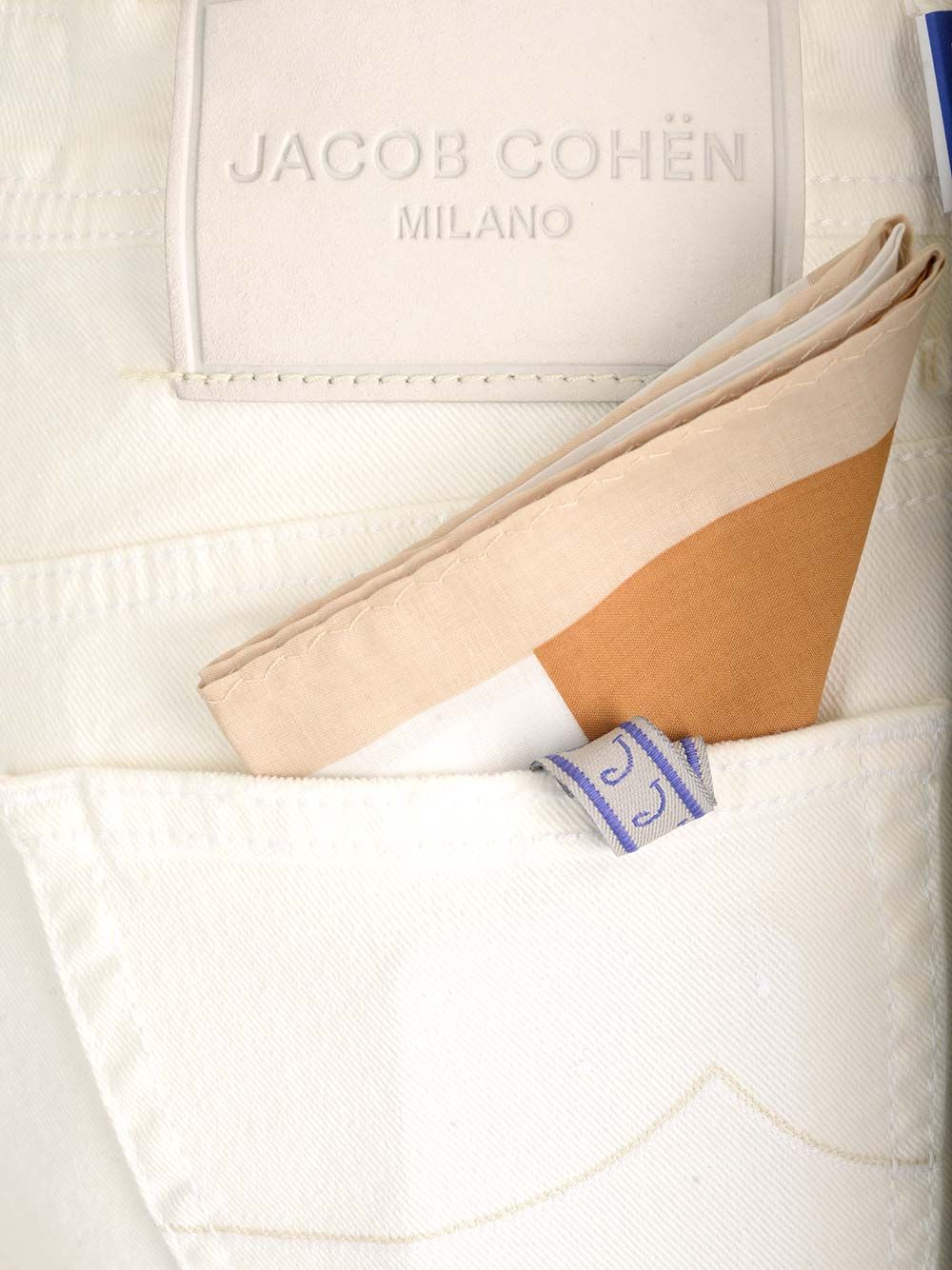 Jacob Cohen Scott Trousers - Bianco | a821ba3c2b059b6c0907d1cdf00f34fa3e241bbd