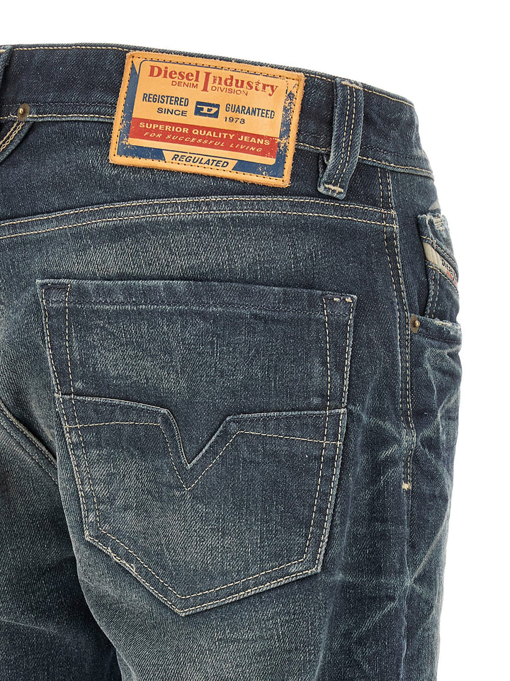 Diesel 1985 Larkee Jeans - Blu | a57373c3972e456693d2ef8d1f60a646bf8d302a