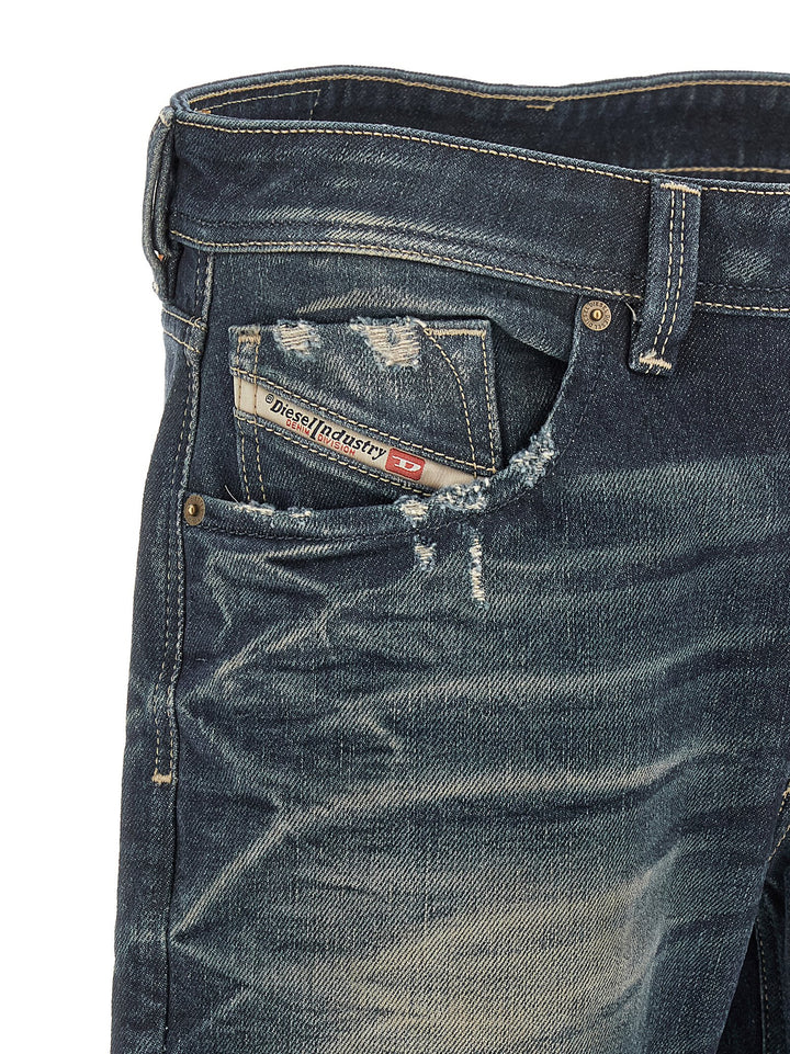Diesel 1985 Larkee Jeans - Blu | 1a39ef408ff0b831dc55870a9486d4bfad9880cf