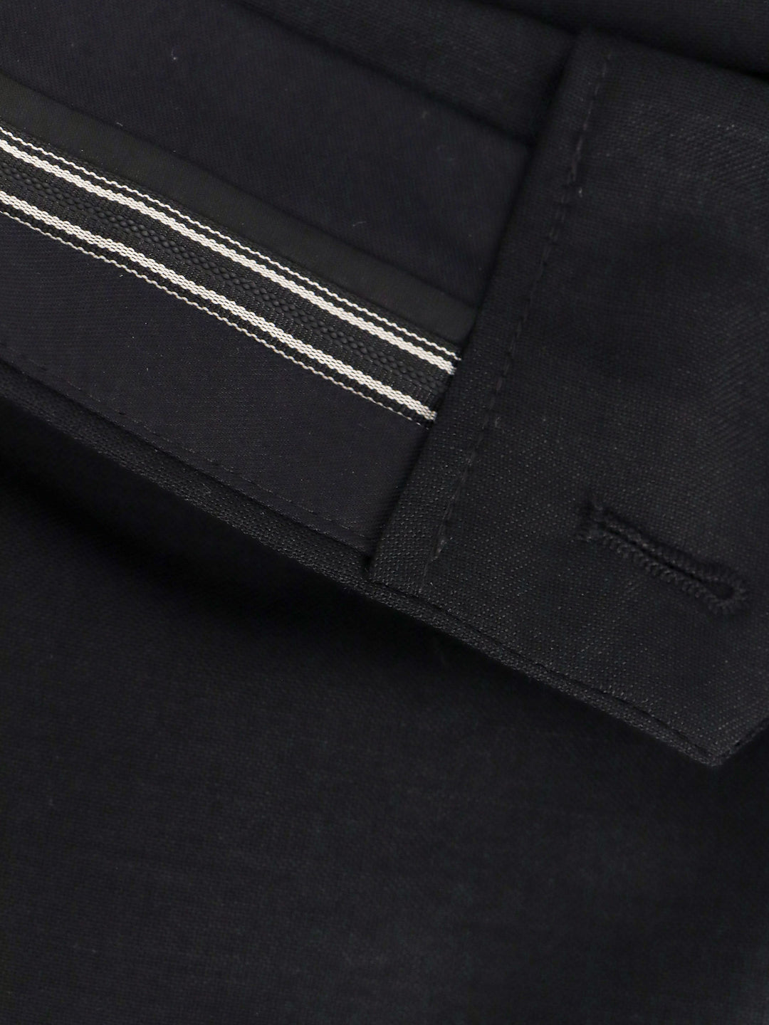 Shorts in lana mohair con dettaglio inside-out in vita con nastro logato Fendi Roma
