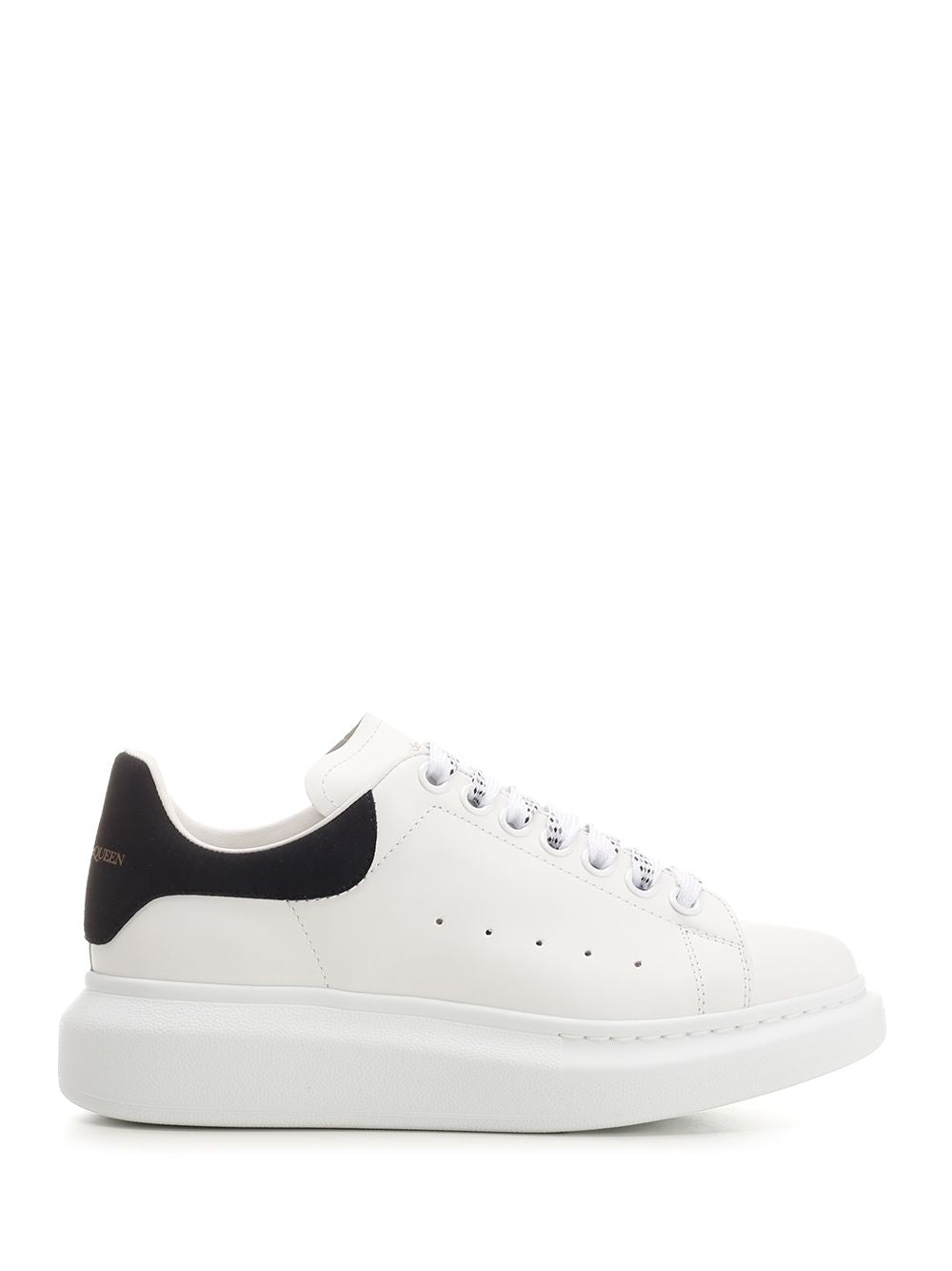Mcqueen Oversized  With Black Heel Sneakers - Bianco | 8e149e63d1f0264276982ea44c4d5597cb0c7ad5