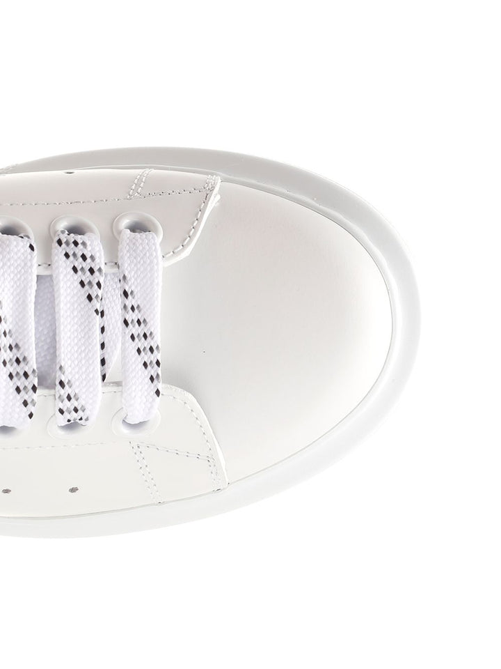 Mcqueen Oversized  With Black Heel Sneakers - Bianco | 2fa56acddbc11e6783909bf96ce1a56fffbec0d6