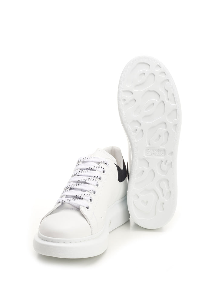 Mcqueen Oversized  With Black Heel Sneakers - Bianco | e923da537e8f8c757152765bcc49961fb571af3e