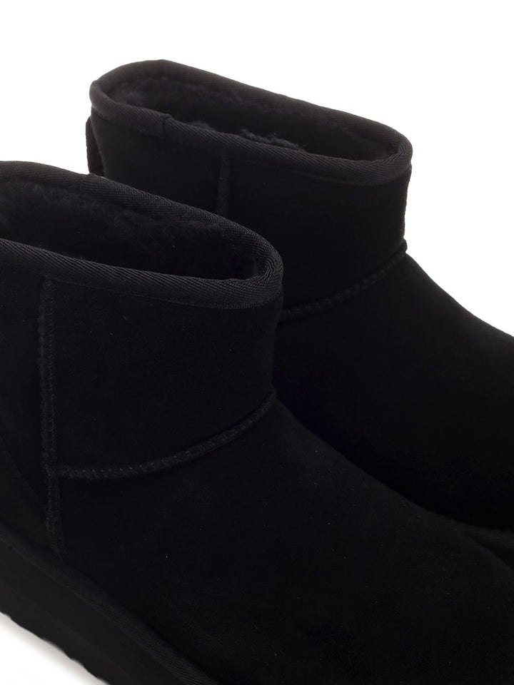 Ugg Classic Mini Platform Boots - Nero | 2d435c4d5f34ca00be7aeffee5f62d49c3825198