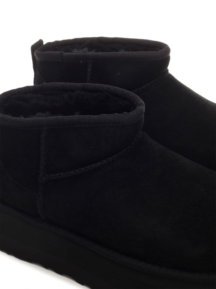 Ugg Ultra Mini Platform Boots - Nero | e6aeba85c3727e5c39c3f54363325e4915ac2851
