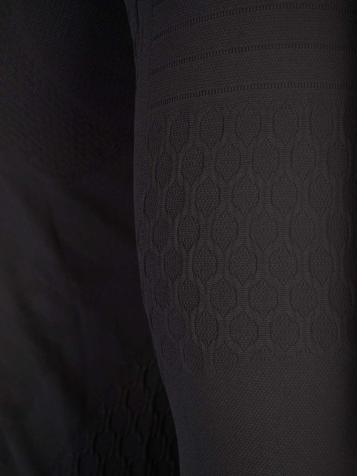 Mm6 Maison Margiela Mm6 X Salomon Gore-Tex Long Sleeve T-Shirt Knitwear - Nero | e7cf88bda9e4519de73c056b540aca575d7d06d0