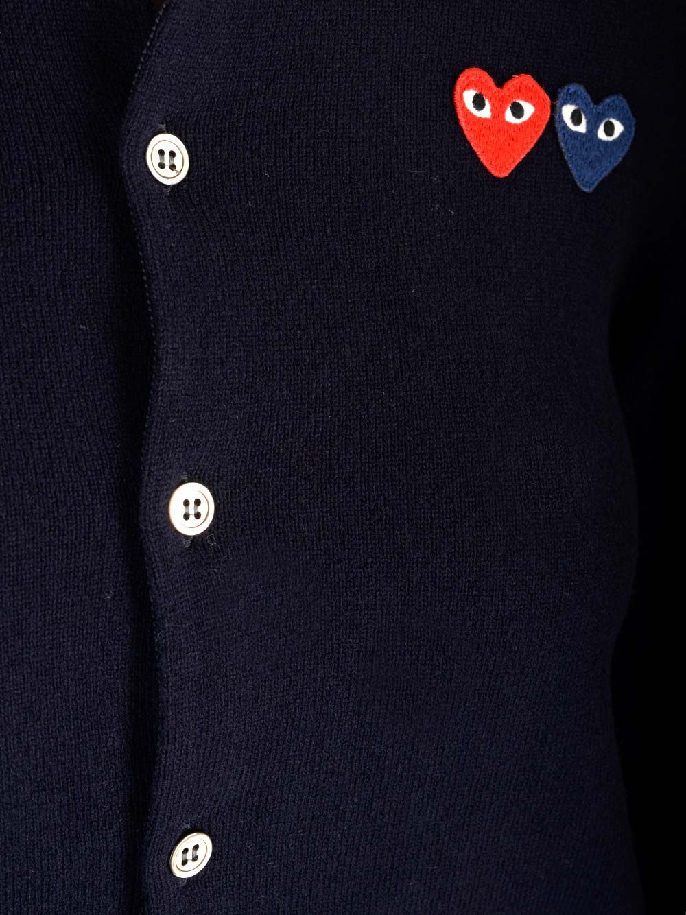 Comme Des Garcons Play Crewneck Wool Cardigan Knitwear - Blu | cce5bbc5effa909cbb3be9a8dc53fe000f6a31d5