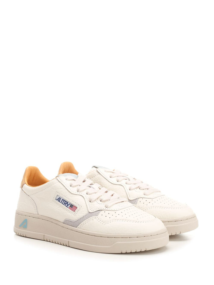 Autry  Medalist Low Sneakers - Bianco | fbbb2c1ef88dcebd2b7516bc990fc34daf4696fd