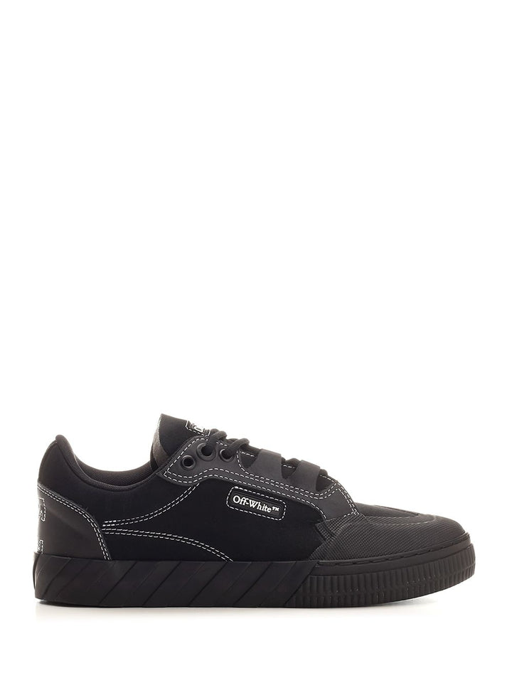 Off-White Vulcanized 779 Sneakers - Nero | 8e0dad7b5eeb765d1809f4547dc27236d4e5efe7