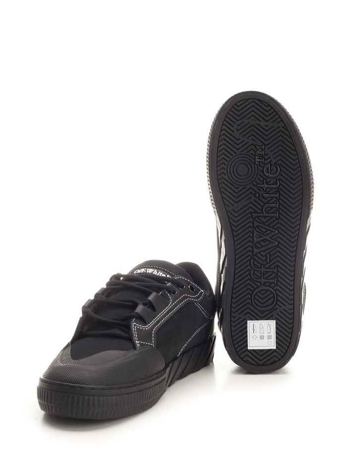 Off-White Vulcanized 779 Sneakers - Nero | 594d2a4911df8f99b7e55d8821c99062848086d9