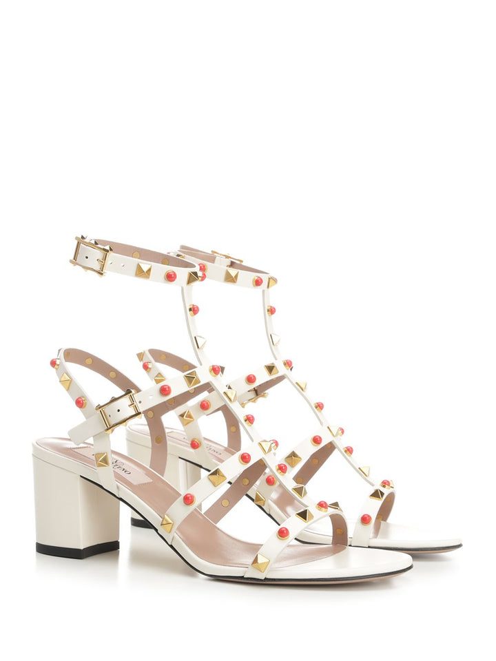Valentino Garavani Rockstud Decollete - Beige | 3f969b06bc90fb1b843c01caf09f184d6e506f0b