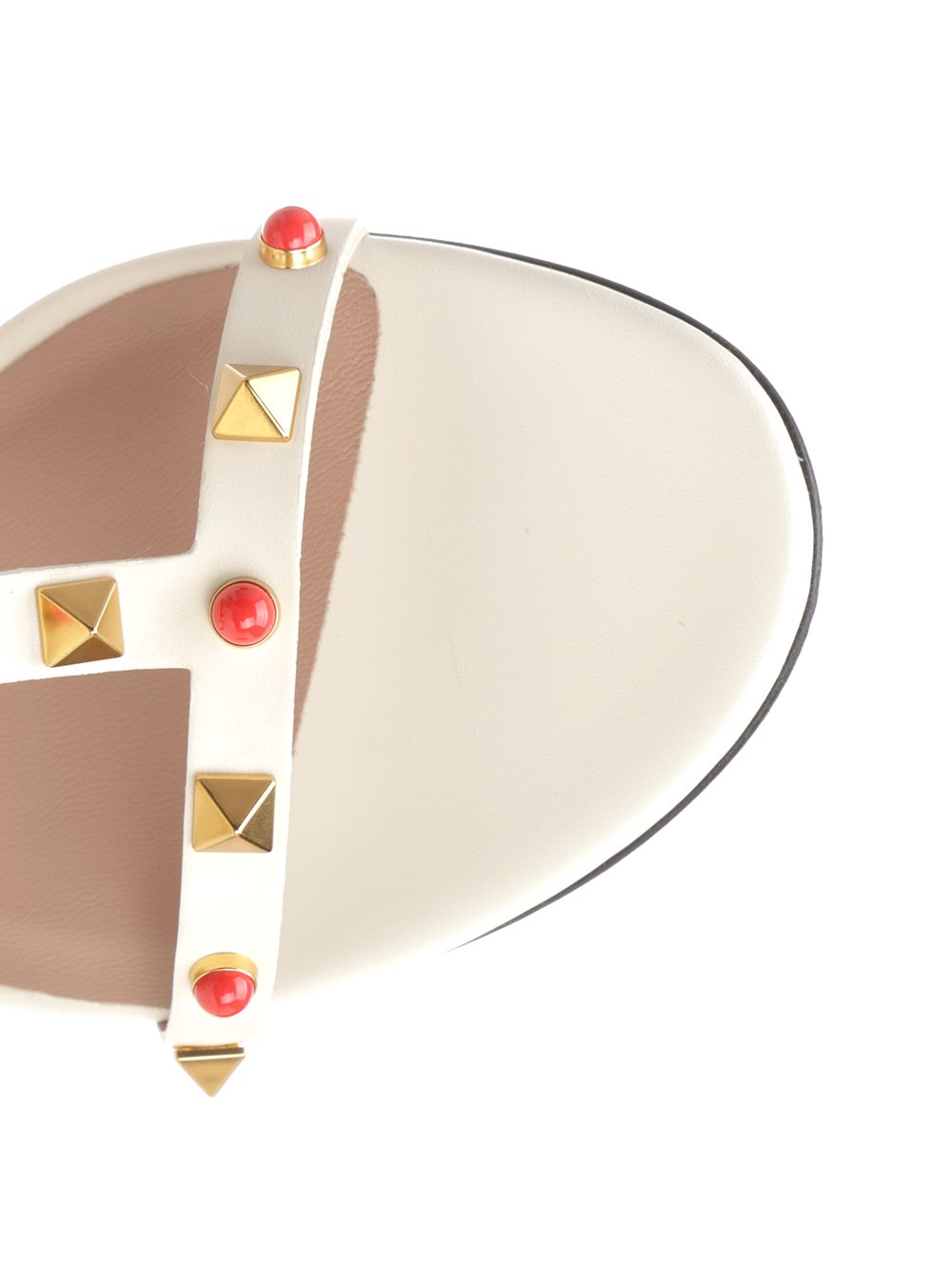 Valentino Garavani Rockstud Decollete - Beige | 9178176c1833be6342b6b22cae02730da00b5f57