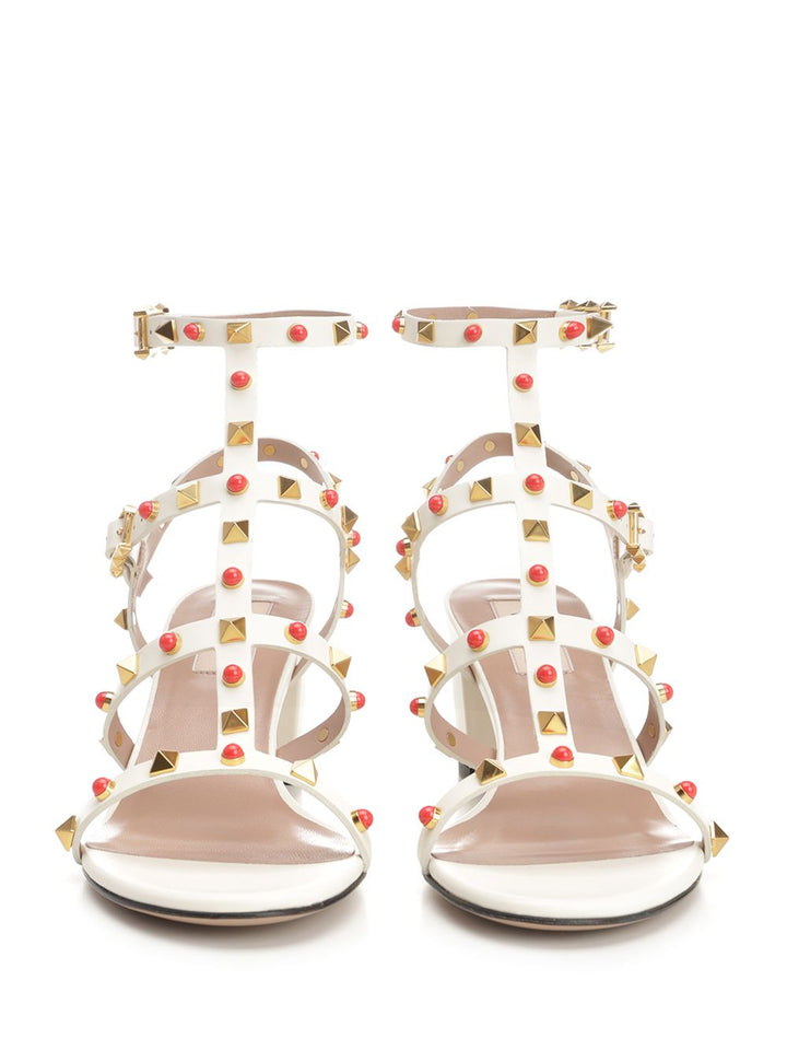 Valentino Garavani Rockstud Decollete - Beige | 724e286e29e7626c689caec8b8bc72af36fc60c0