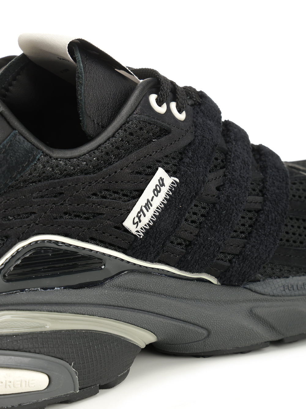 Adidas X Song For The Mute Adistar Cushion Sftm Sneakers - Nero | 6e50c12d212affa21975c6f6e91309339f878724