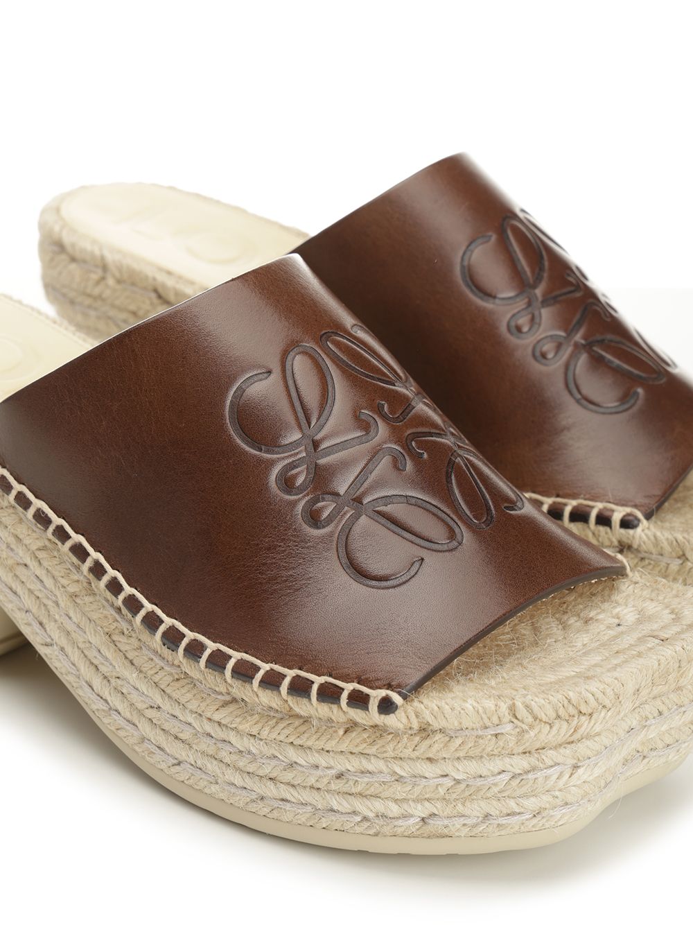 Loewe Petal Platform Espadrilles In Vegetable Tanned Calfskin Sandali - Marrone | 3d928a883956a3f0a1b2f8e01e6a4411ace5ffa7