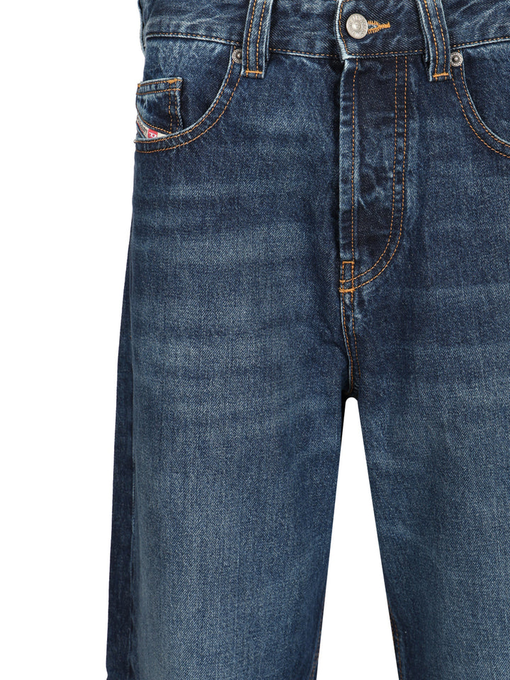 Diesel Relaxed Fit Jeans - Blu | fdae8d9b1a7ea4314481625154f8e3cc9f2b7216