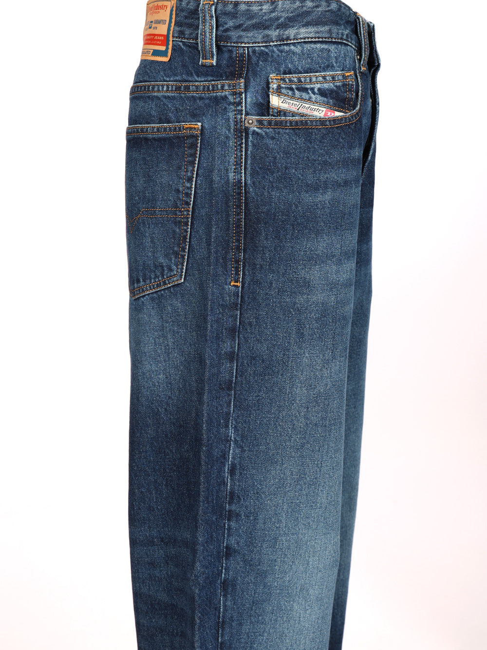 Diesel Relaxed Fit Jeans - Blu | 59c4afd55d420df84ab9b1c23afe5ac805bc5eea