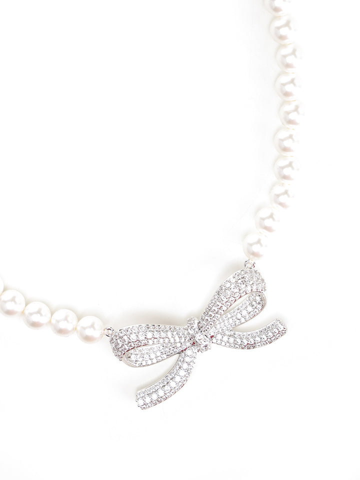 Self-Portrait Pearl Bow Necklace Gioielli - Bianco | f3c84dbd14e67a9244f24e6c36db255abf1df904