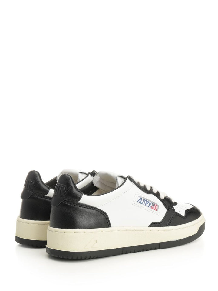 Autry  Medalist Low Sneakers - Nero | c7f4c323fed25e609fdcda93d61cecd9d1de6038