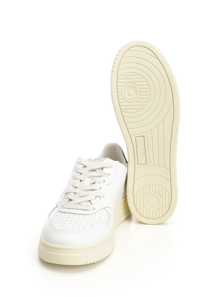 Autry  Medalist Low Sneakers - Nero | 7c0fcec97d53d6bf4747549bb1475e8d64dde39f