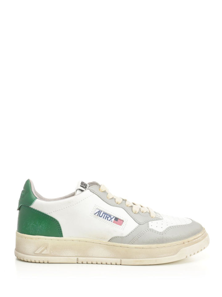 Autry  Medalist Low Super Vintage Sneakers - Grey | 69dfd3aa2b2abc1bc0c4a02a2ee3ab3699168a98
