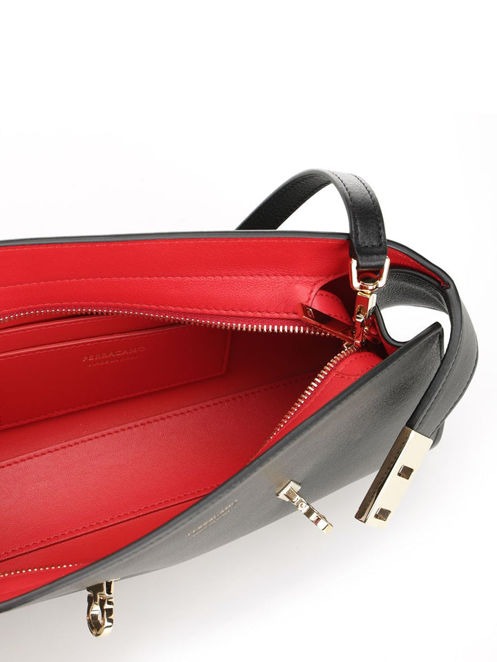 Ferragamo Hug Crossbody Bags - Nero | 515e4e97c9b7824bdb389484db7c9d4009e42fad