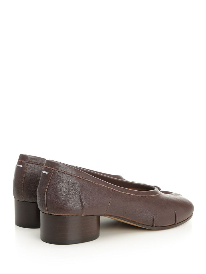 Maison Margiela Tabi Decollete - Marrone | b33a192ec35a0a3f2f71a2717f7128ea4c321087