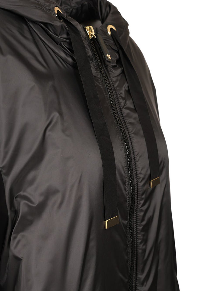 Max Mara The Cube Padded Cape With Hood Coats - Nero | 033caef2fb632d46d8a678f5d16369760d7b0d64