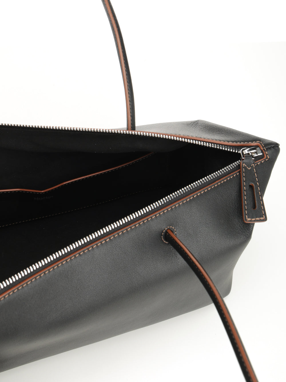 Max Mara Natural Satchel Bag Shoulder Bags - Nero | 432eeb1a9ed119c989a433450708e152c07b2321