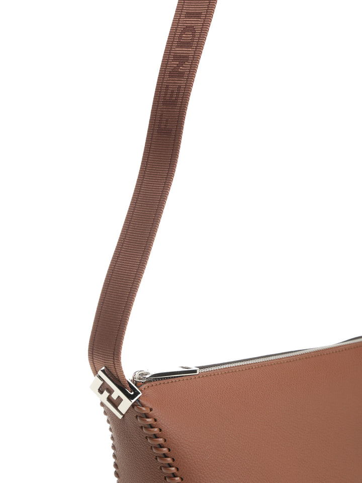 Fendi Fendi Melon Crossbody Bags - Marrone | 44396e85b6257ead721d1f9b150a9502bfa0c33d