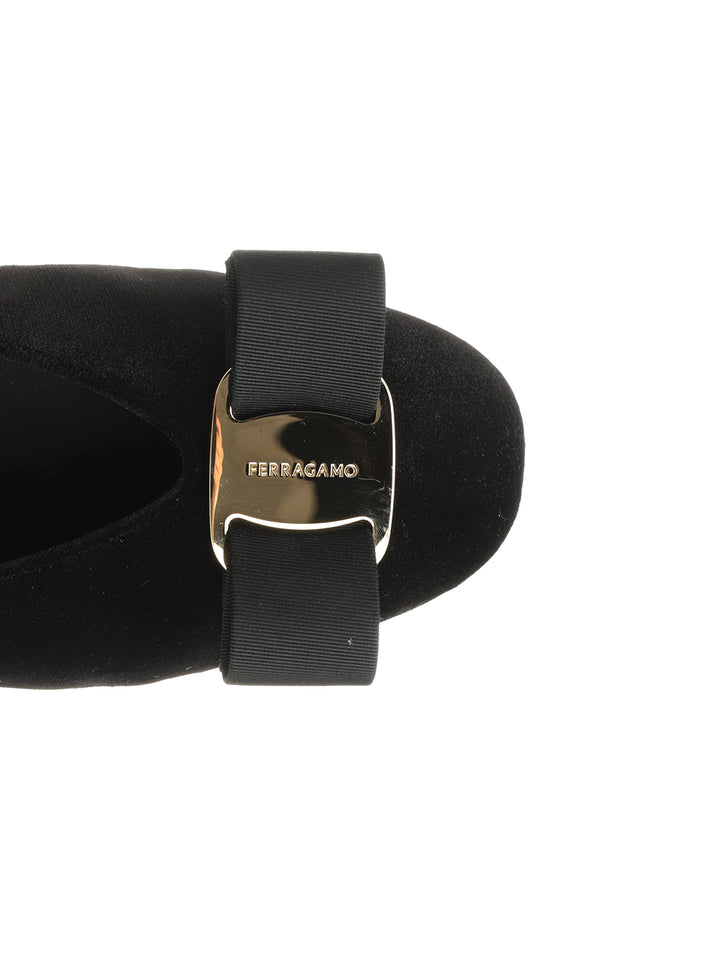 Ferragamo Vara Scarpe basse - Nero | ef67e808d76fb2ba52e72ee49ab4d8225060109d