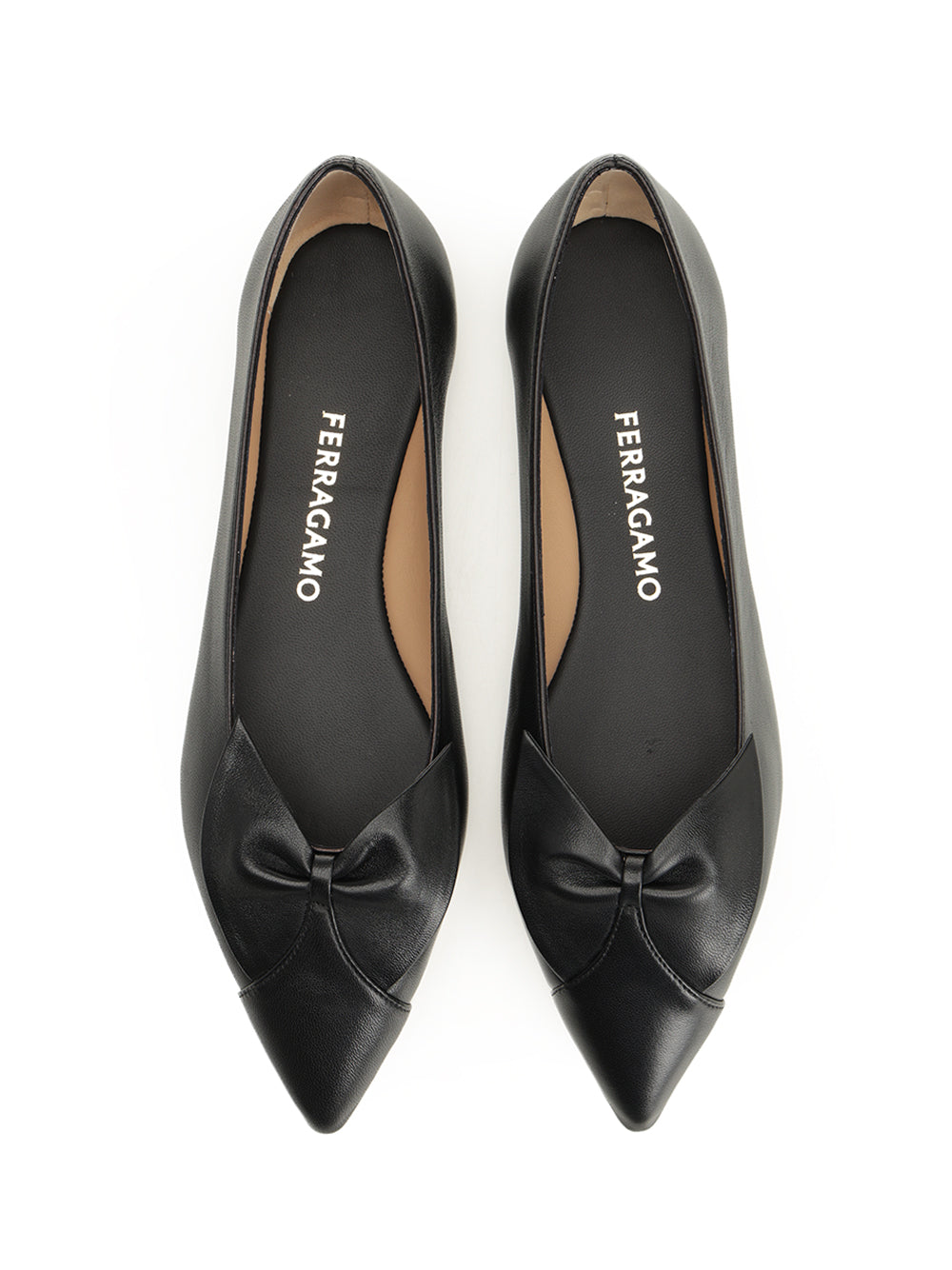 Ferragamo Ballerina With Bow Scarpe basse - Nero | 5c486ad34b35d69d58ca5fda429316eeaf137374