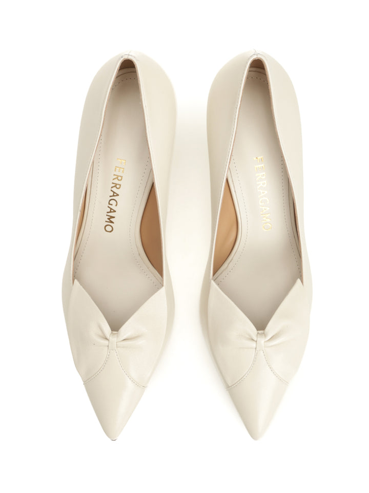 Ferragamo Bow Pump Decollete - Bianco | 3e0769d66294b6dccfa407bf8d846b3555c25f7c