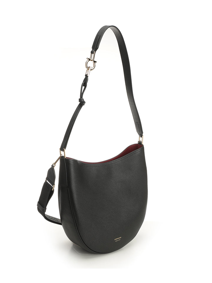 Ferragamo North-South Shoulder Bags - Nero | 1a4600f3ea3eed129a2ac5b23b29655fd5006339