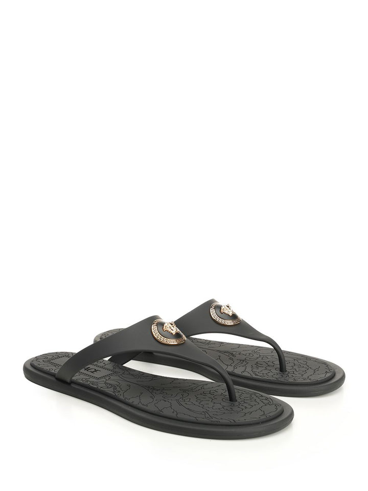 Versace Rubber Slides Sandali - Nero | 848b06b8dc9dcc3241d5ef7f0ebbdf78fc481fb1