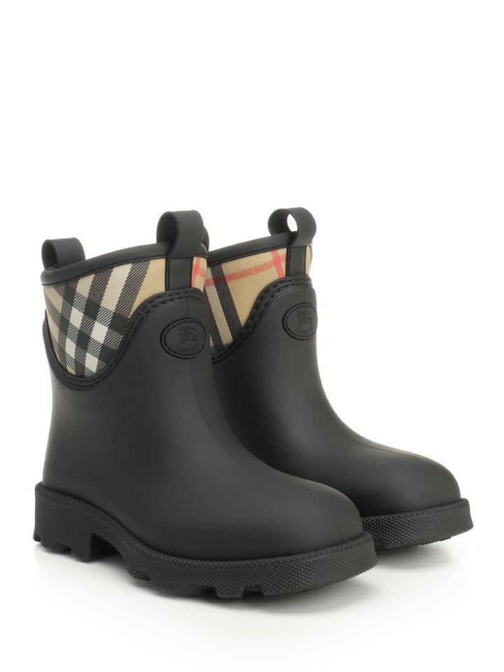 Burberry Marsh Stamp Rubber Ankle Boots - Nero | b97f36663805555d68eb401191fd05289593115f