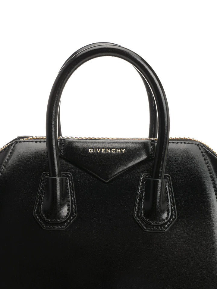 Givenchy Antigona Handbags - Nero | 5c92d22fcc6f2f383ebe1b52e033437b55b56ce5