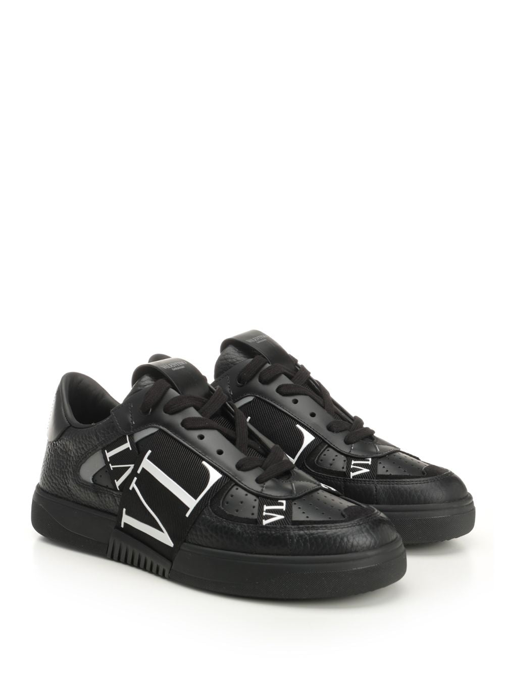 Valentino Garavani Vl7n Sneakers - Nero | c0b0480e3c4441ba2128750cf1a00f442ef23dfe