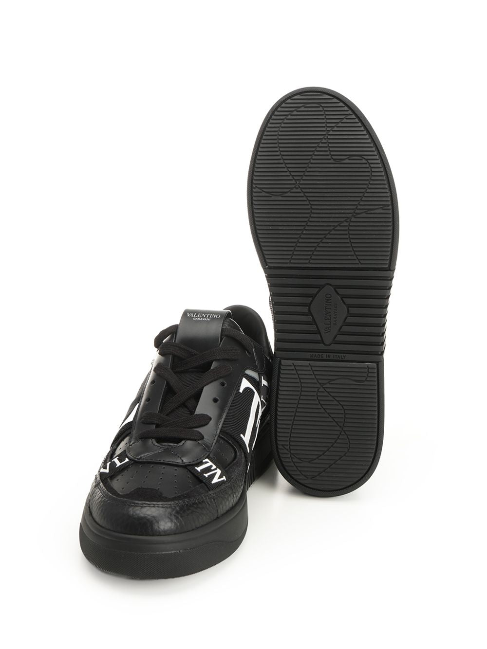 Valentino Garavani Vl7n Sneakers - Nero | b7c8804677bf0f7e98ca555de46d67729cefd83c