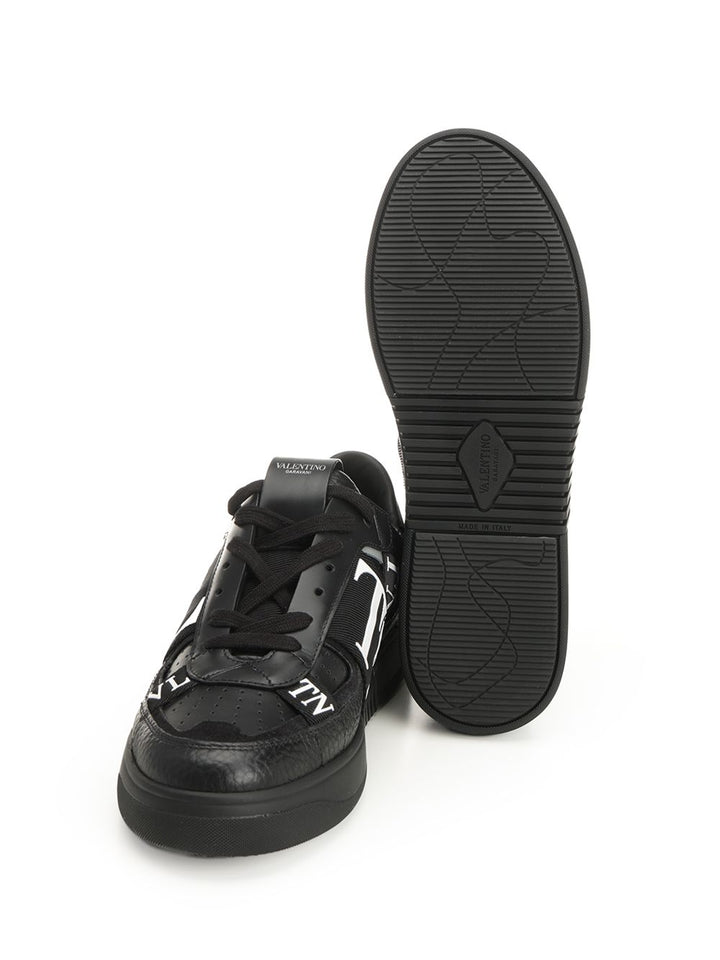 Valentino Garavani Vl7n Sneakers - Nero | b7c8804677bf0f7e98ca555de46d67729cefd83c