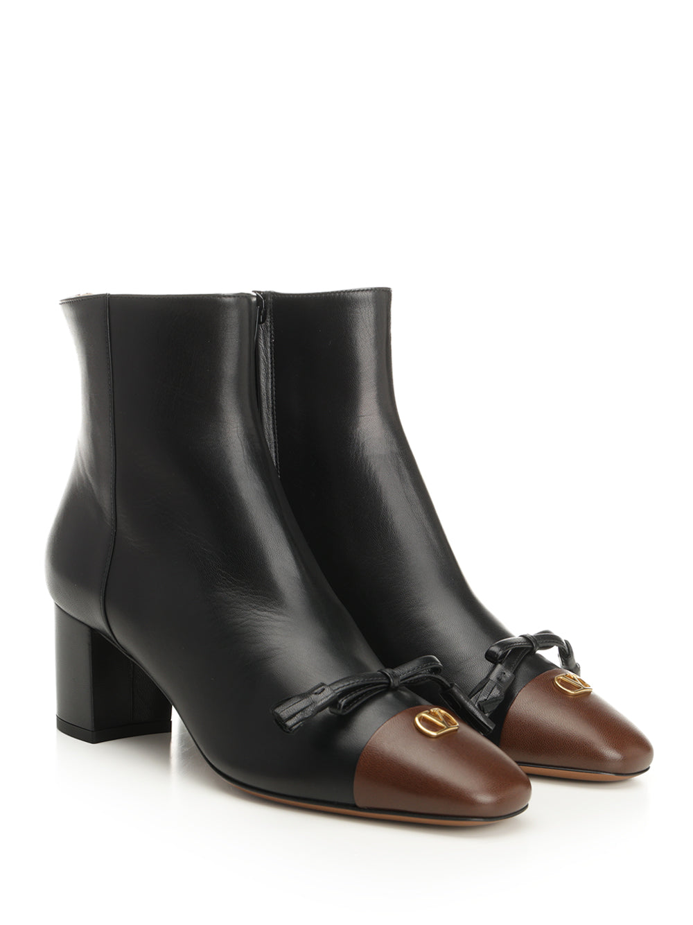 Valentino Garavani Valet Du Roi Ankle Boot Boots - Nero | ccccae43ed95f8012d9db0828288675c853512fa
