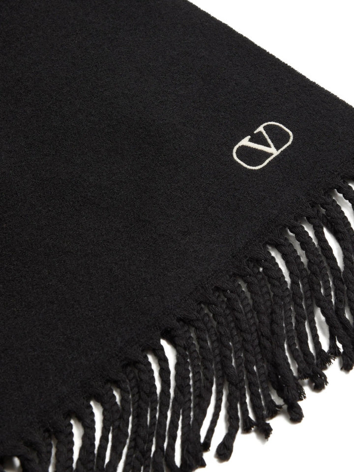 Valentino Garavani Scarves - Nero | f18303dfb6e1b4ca7e353f4e293c8c39574f657f