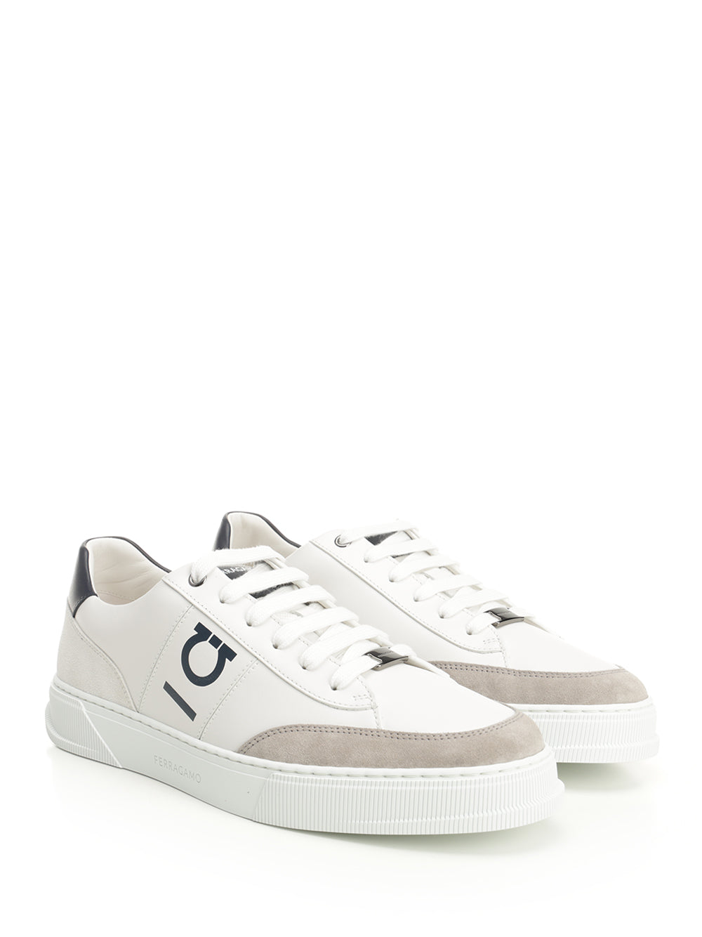 Ferragamo Low-Top Sneaker With Gancini Sneakers - Bianco | b0d843d2e9b3bf44d65463517690c3aaf46dc2a6