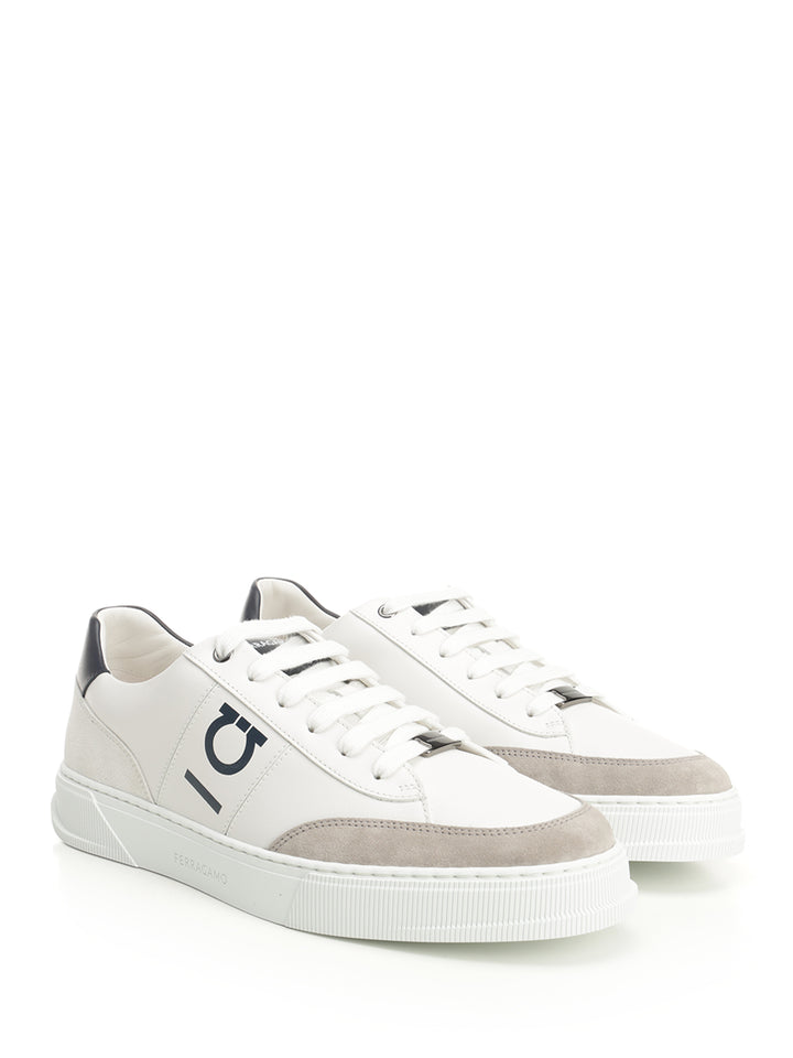Ferragamo Low-Top Sneaker With Gancini Sneakers - Bianco | b0d843d2e9b3bf44d65463517690c3aaf46dc2a6