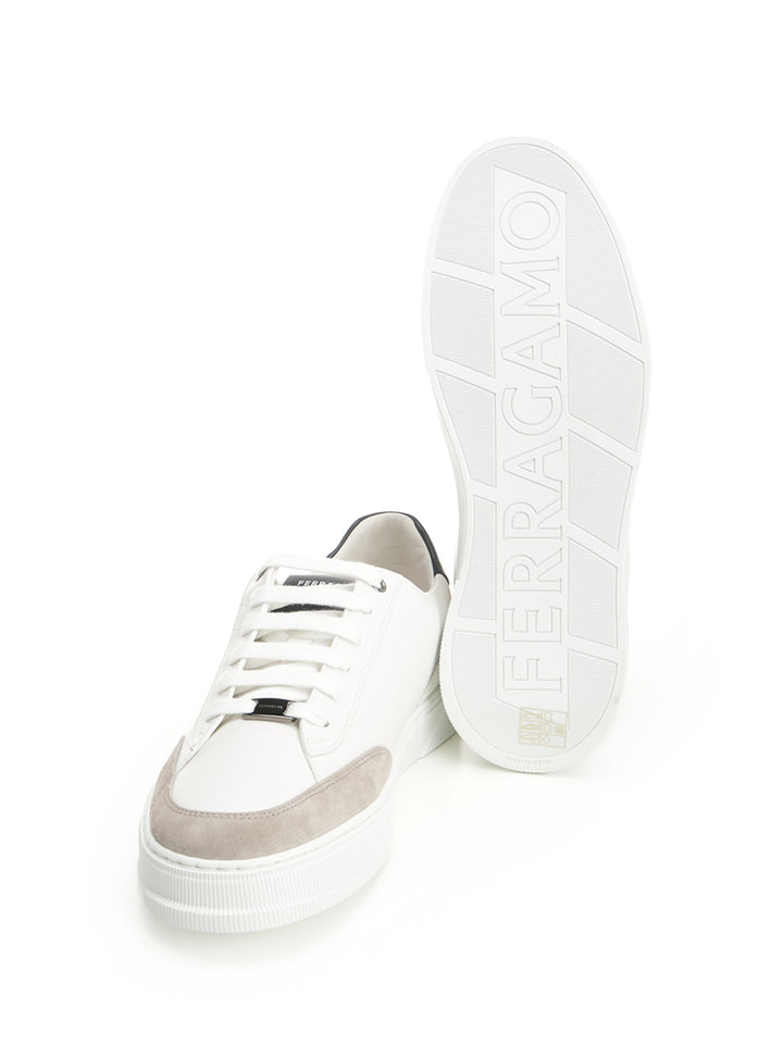 Ferragamo Low-Top Sneaker With Gancini Sneakers - Bianco | 328ab41bdaf551f8703e99932e45d3b18cec984b
