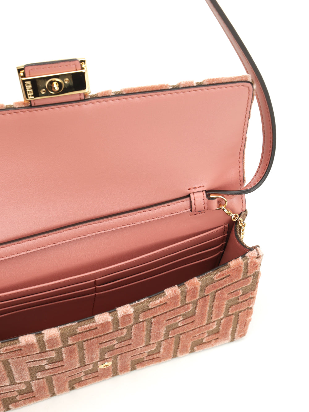Fendi Baguette Small leather goods - Rose | 9884cb399932f2ed894e7025cb7ccf1813a7fb69