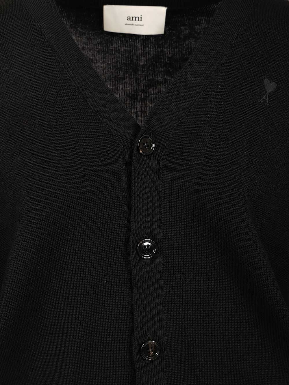 Ami Cardigan In Merino Wool Knitwear - Nero | 6fc5b8b915f94f8b48014f28e5b6dbf56ea3f818