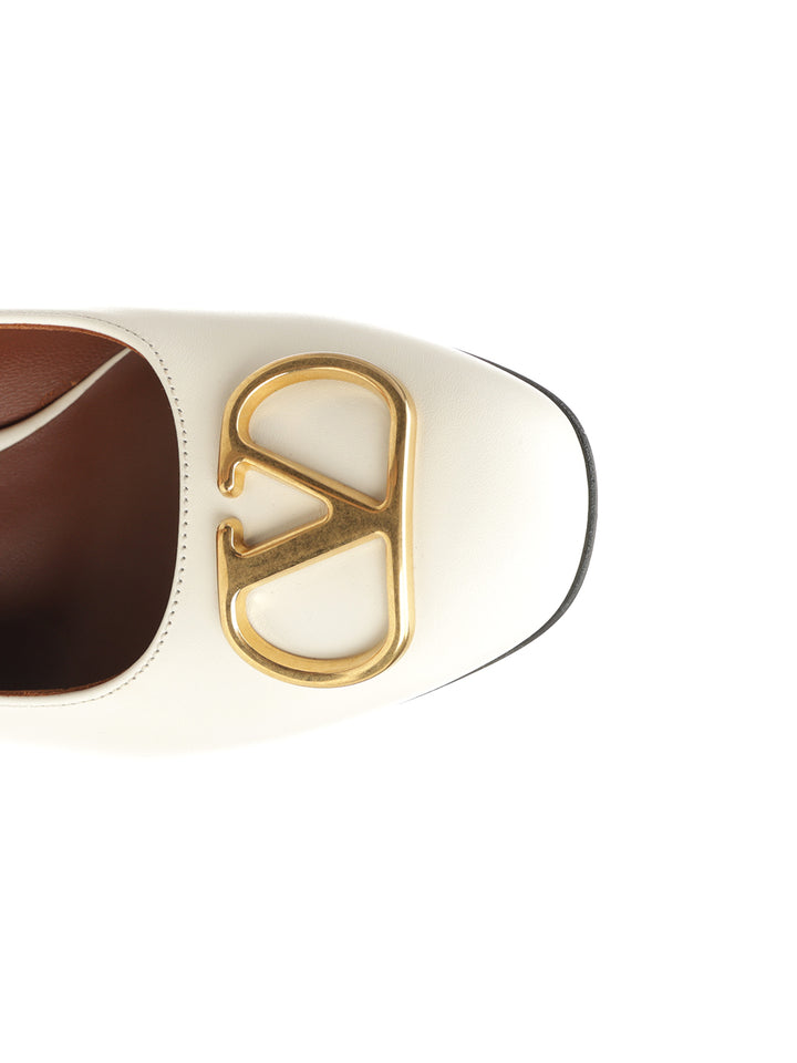 Valentino Garavani Pump Vlogo Signature Decollete - Bianco | 077b4853190ebf79ea671d528435f9d2196c8c59