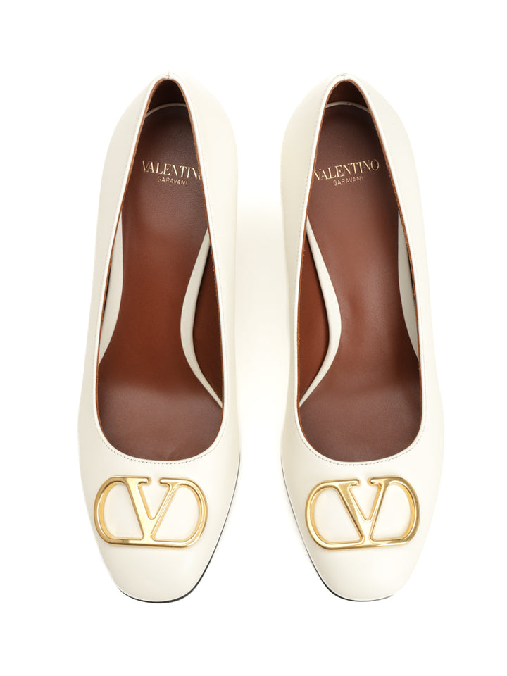 Valentino Garavani Pump Vlogo Signature Decollete - Bianco | b2990f803387ac4b11dbe49263904ae32044956e