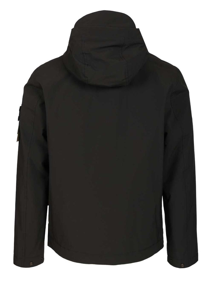Stone Island Soft Shell-R E.Dye® Jacket Giacche - Nero | 54813ed68430e5d91e5725d678a8689fe728052f